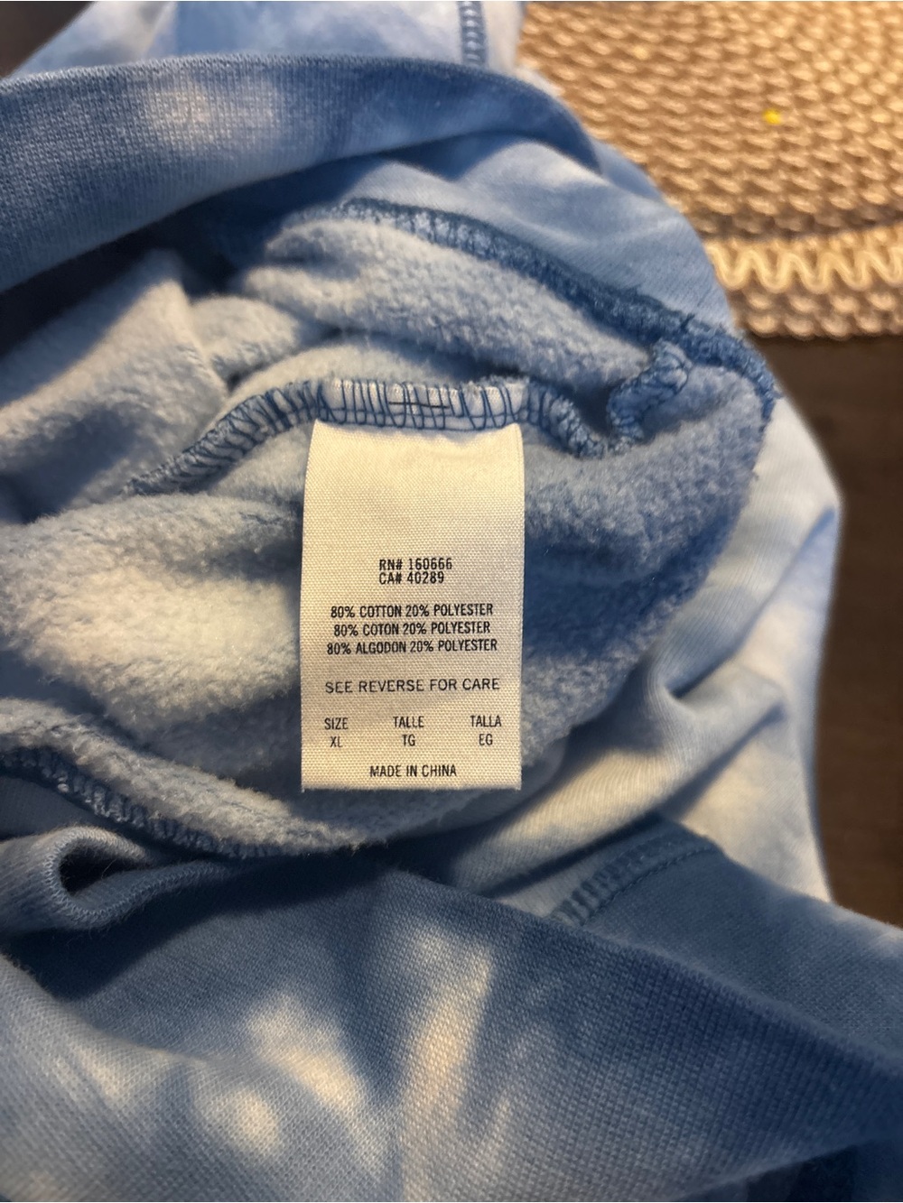 New York Knicks Tie-Dye Blue Hoodie - Men - Picture 5 of 7